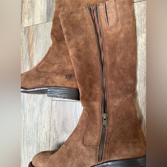 NWT Born Tan Suede Leather Boots with Zipper sz 6m Perfect Fall - Picture 3 of 16
